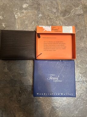 Tea Collection Dark Brown Textured Leather Money Clip Wallet
